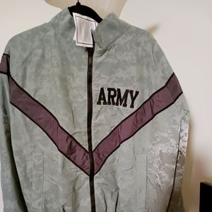 Army physical training jacket